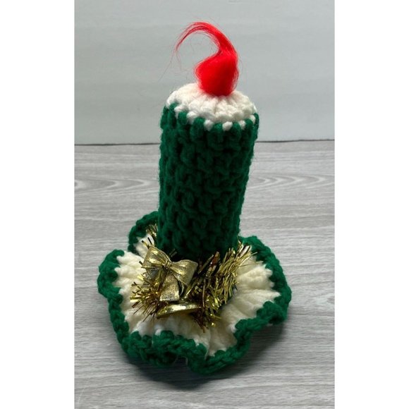 Vtg 70s Crocheted Christmas Candles With Flames Lot of 2 Green White Handmade - Picture 2 of 9